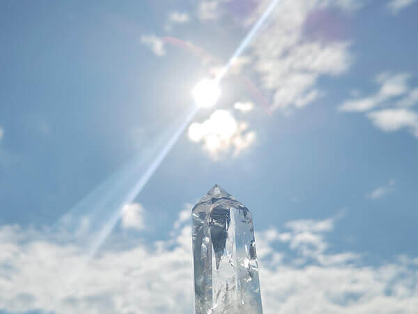 日光で浄化される天然石